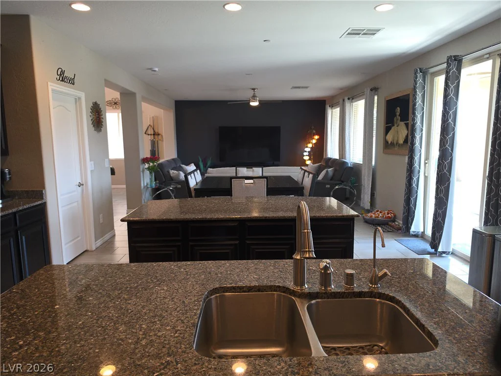 871 Via Campo Tures, Henderson, NV 89011
