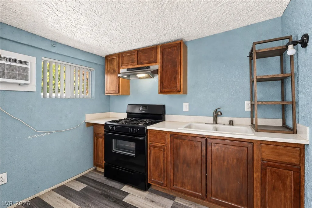 520 Prescott, Las Vegas, NV 89110