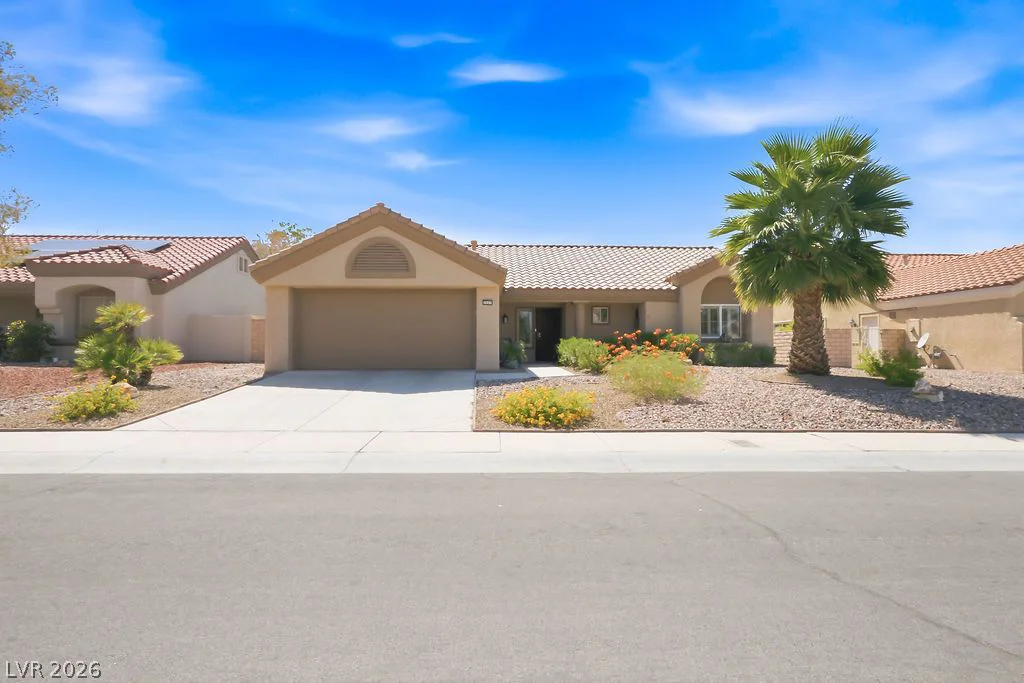 2521 Silverton, Las Vegas, NV 89134