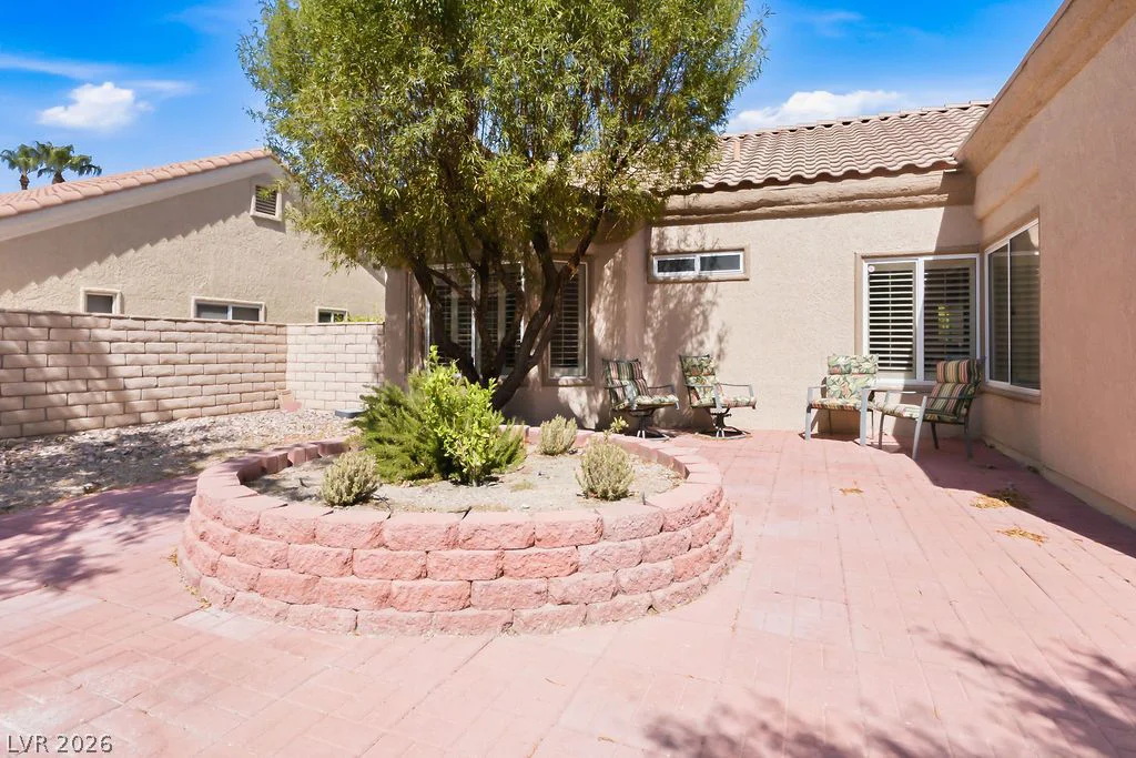 2521 Silverton, Las Vegas, NV 89134