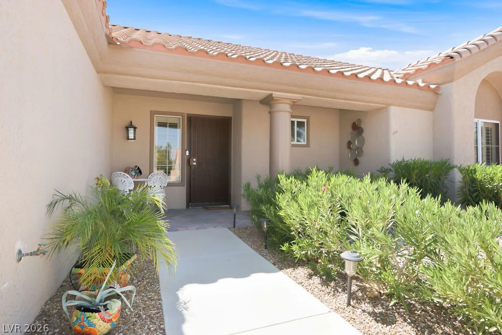 2521 Silverton, Las Vegas, NV 89134