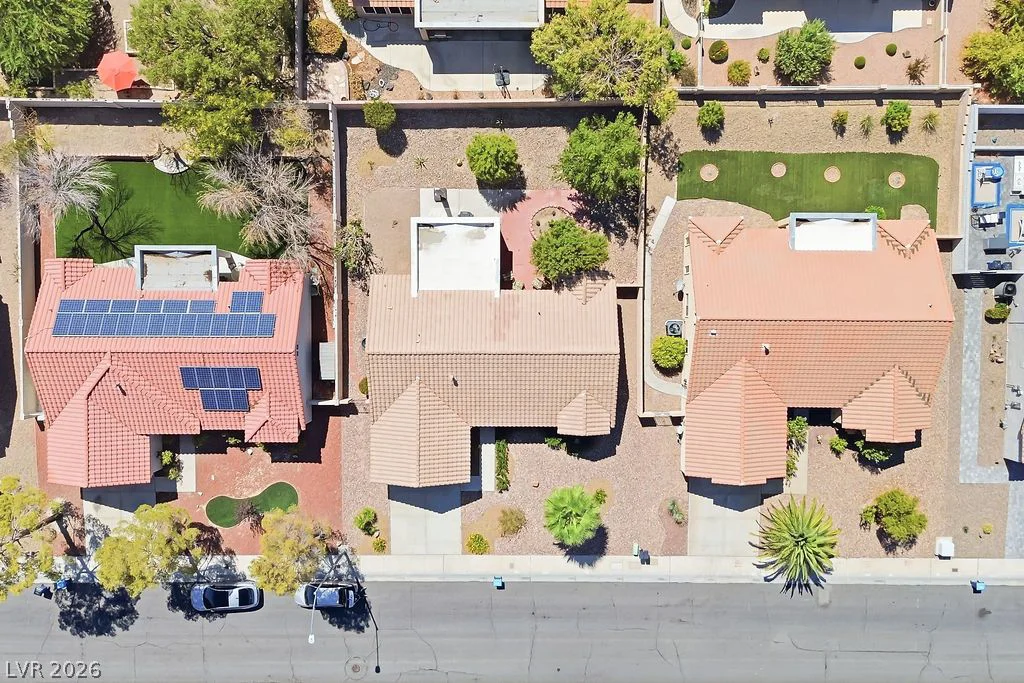 2521 Silverton, Las Vegas, NV 89134