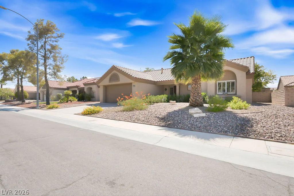 2521 Silverton, Las Vegas, NV 89134