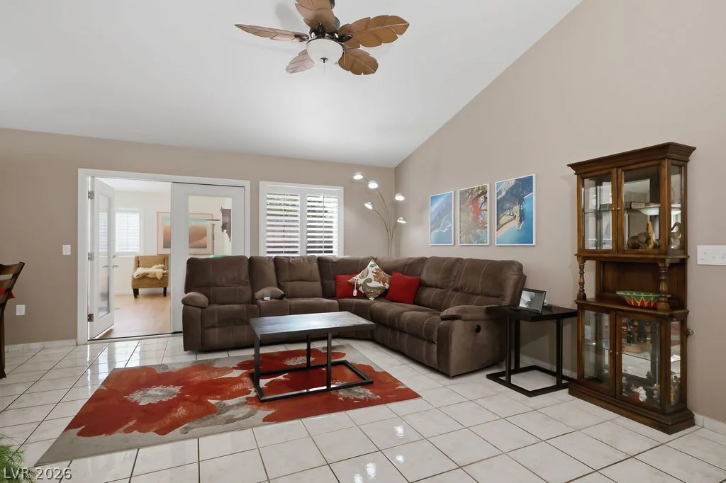 2521 Silverton, Las Vegas, NV 89134