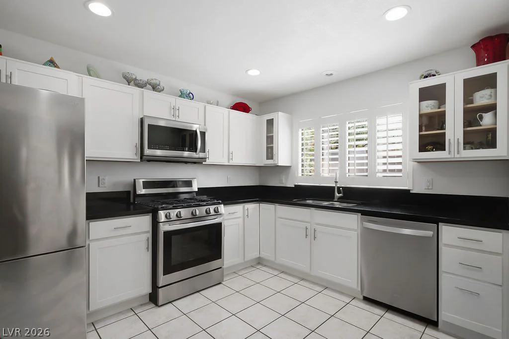 2521 Silverton, Las Vegas, NV 89134