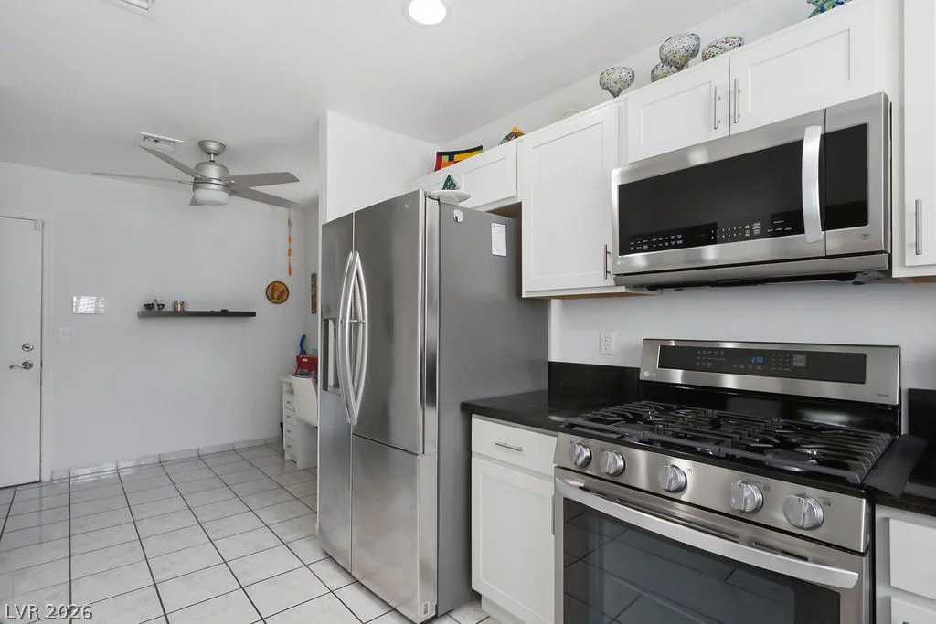 2521 Silverton, Las Vegas, NV 89134