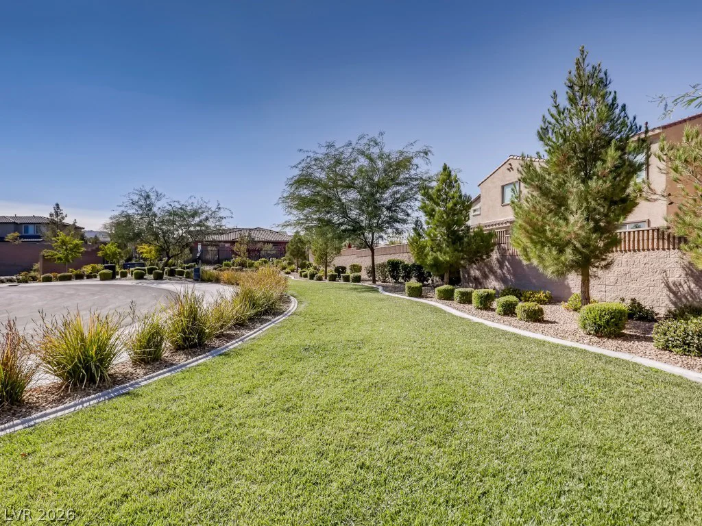 9705 Wildflower Vista, Las Vegas, NV 89166