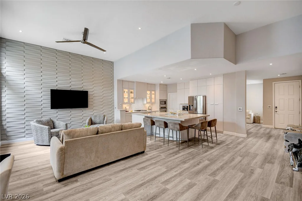 1913 Summer Pine, Las Vegas, NV 89134