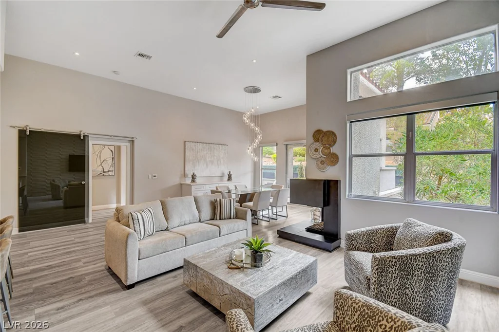 1913 Summer Pine, Las Vegas, NV 89134