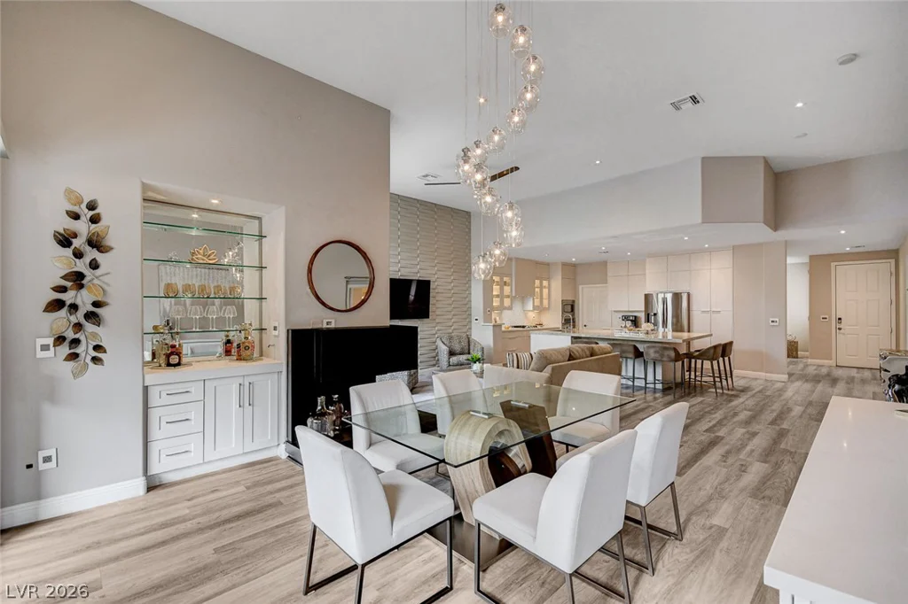 1913 Summer Pine, Las Vegas, NV 89134