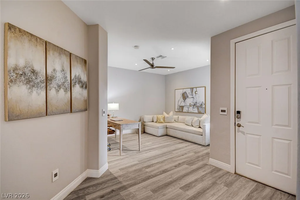 1913 Summer Pine, Las Vegas, NV 89134