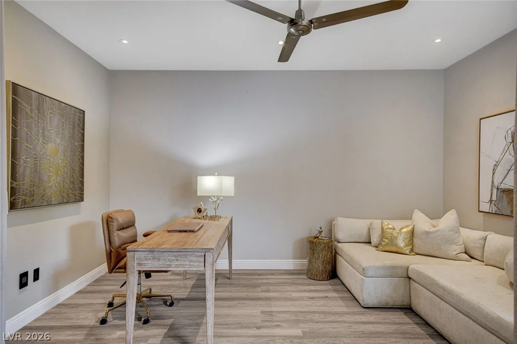 1913 Summer Pine, Las Vegas, NV 89134