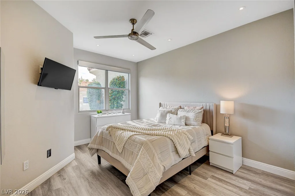 1913 Summer Pine, Las Vegas, NV 89134