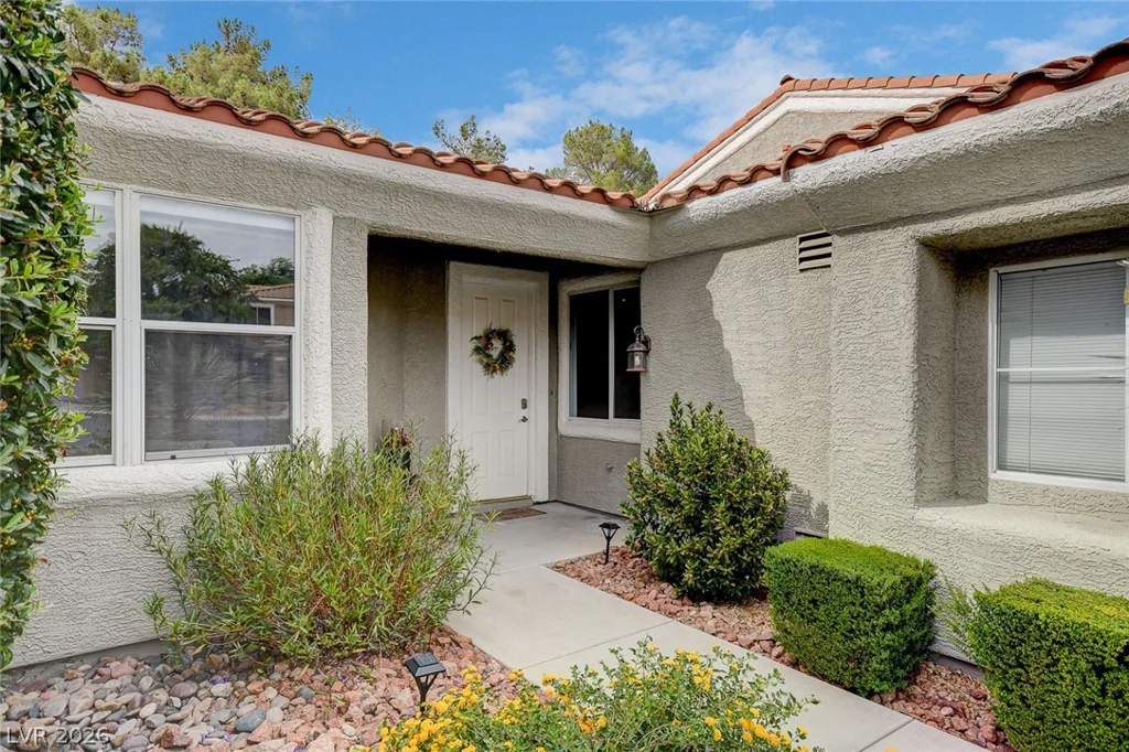 1913 Summer Pine, Las Vegas, NV 89134