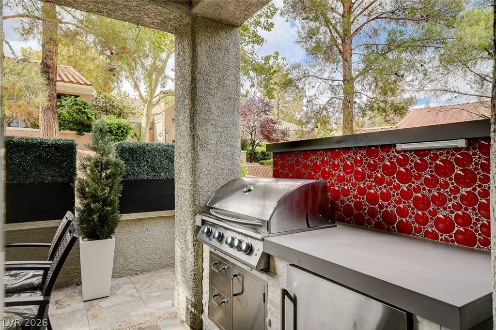 1913 Summer Pine, Las Vegas, NV 89134
