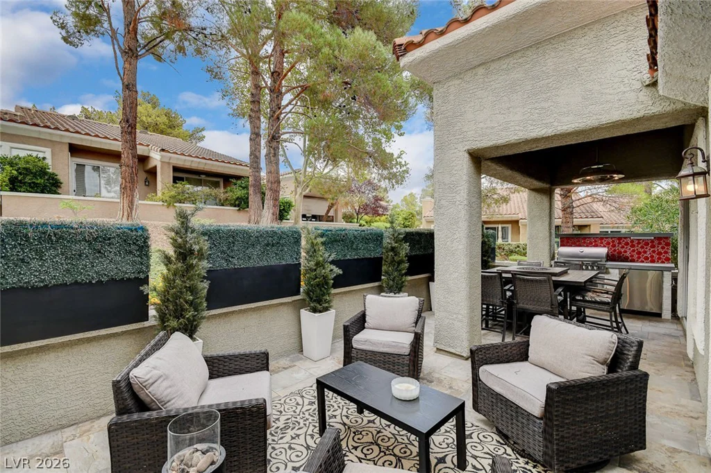 1913 Summer Pine, Las Vegas, NV 89134