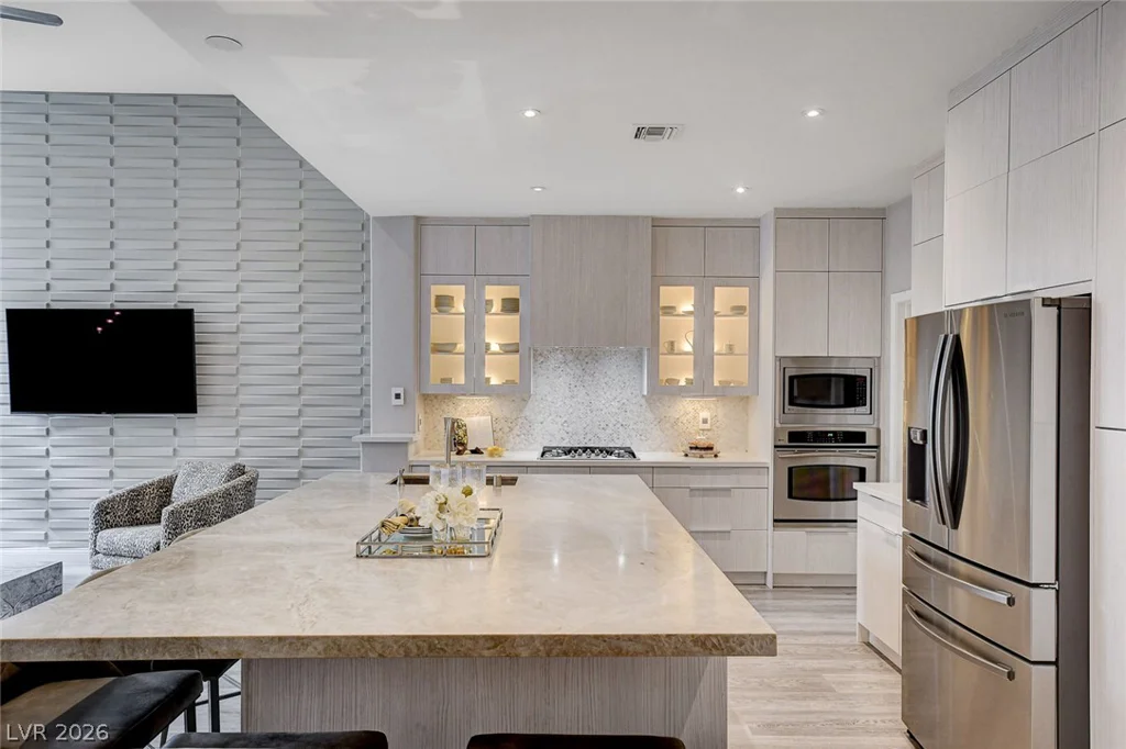 1913 Summer Pine, Las Vegas, NV 89134
