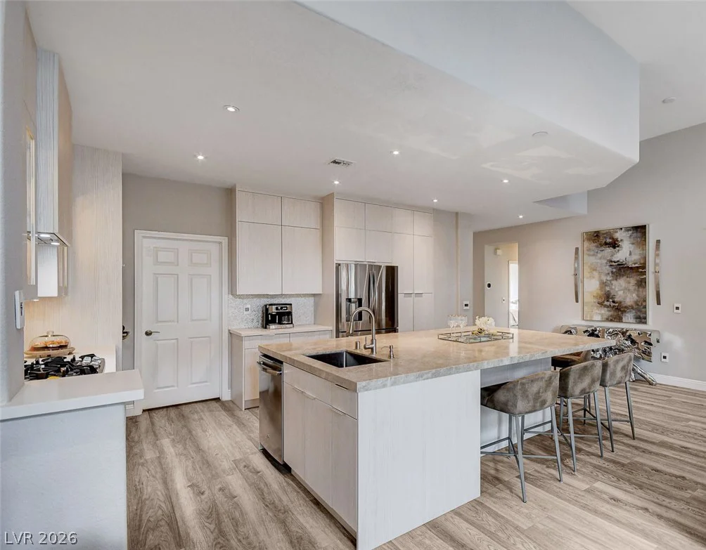 1913 Summer Pine, Las Vegas, NV 89134