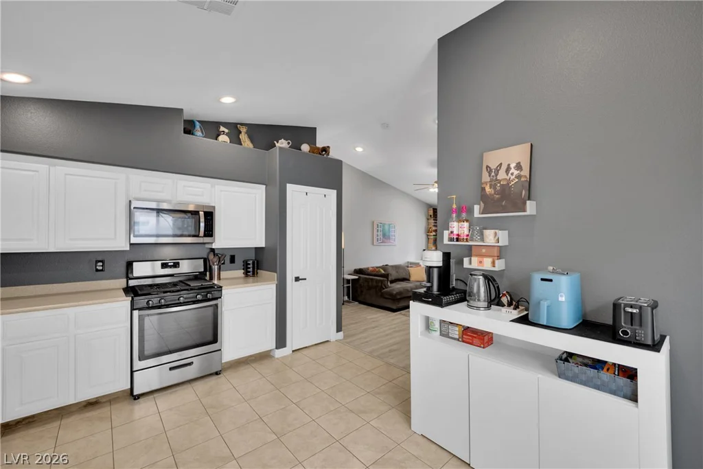 9305 Cranesbill, Las Vegas, NV 89149