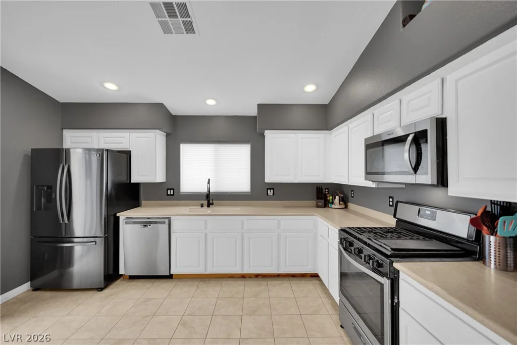 9305 Cranesbill, Las Vegas, NV 89149