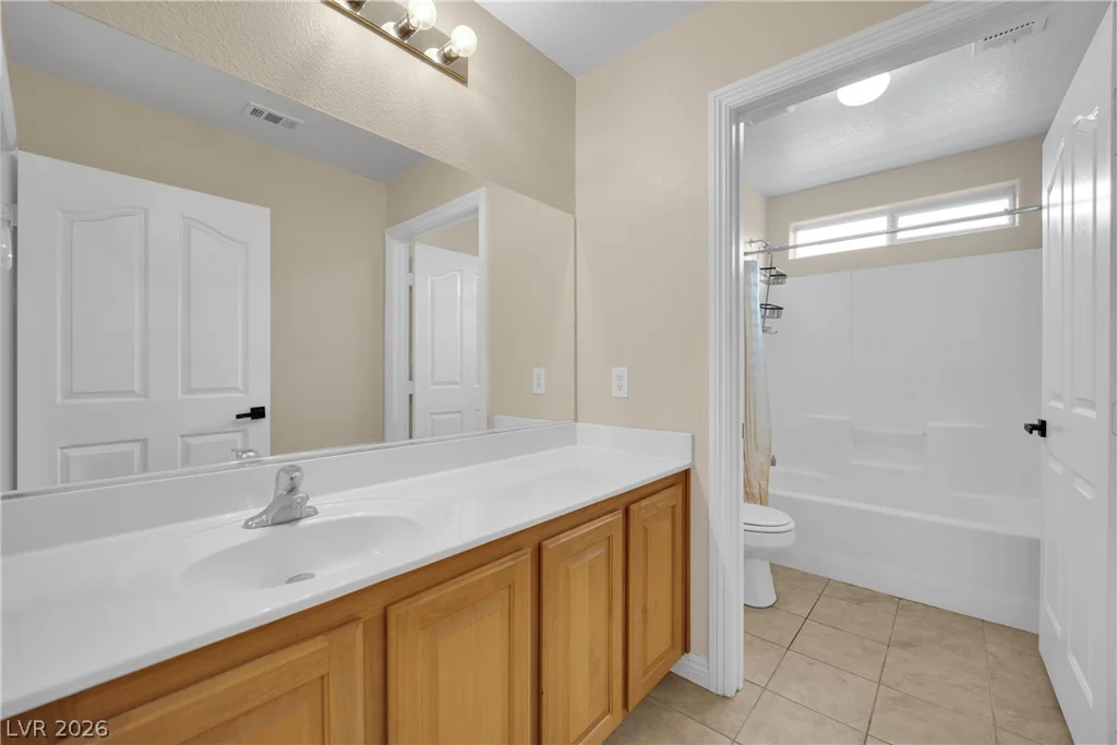 9305 Cranesbill, Las Vegas, NV 89149