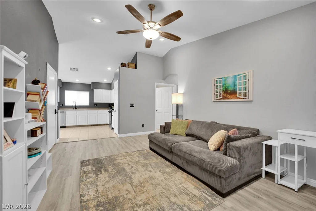 9305 Cranesbill, Las Vegas, NV 89149