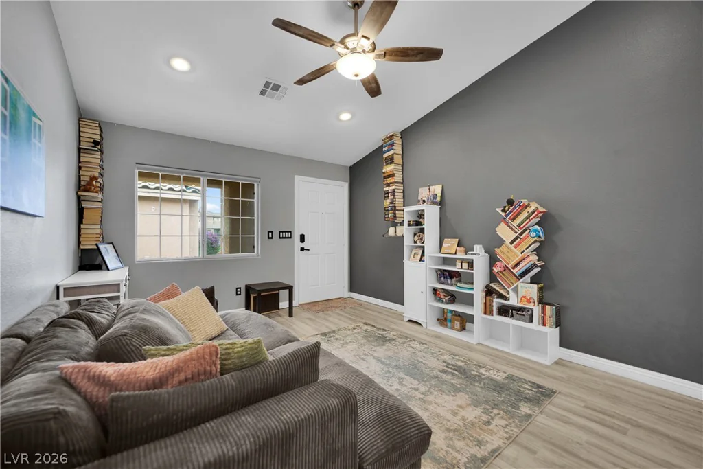 9305 Cranesbill, Las Vegas, NV 89149