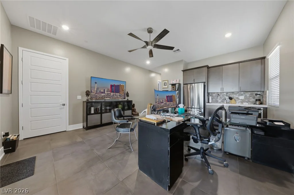 302 Shaded Canyon, Henderson, NV 89012