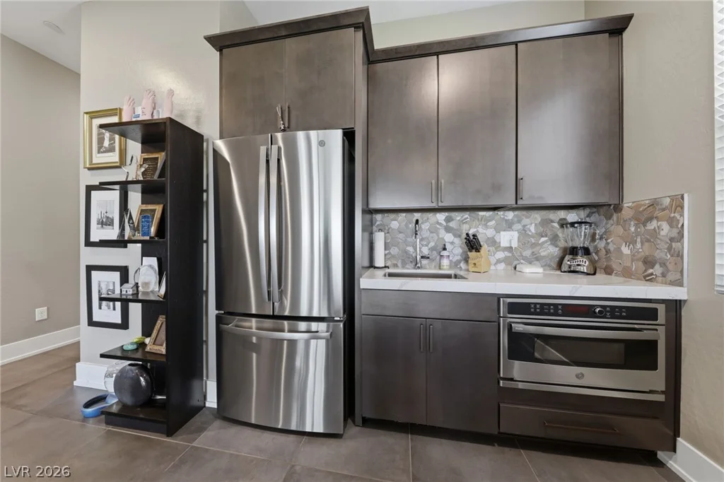 302 Shaded Canyon, Henderson, NV 89012