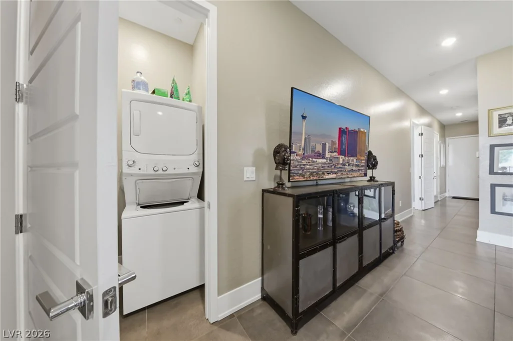 302 Shaded Canyon, Henderson, NV 89012