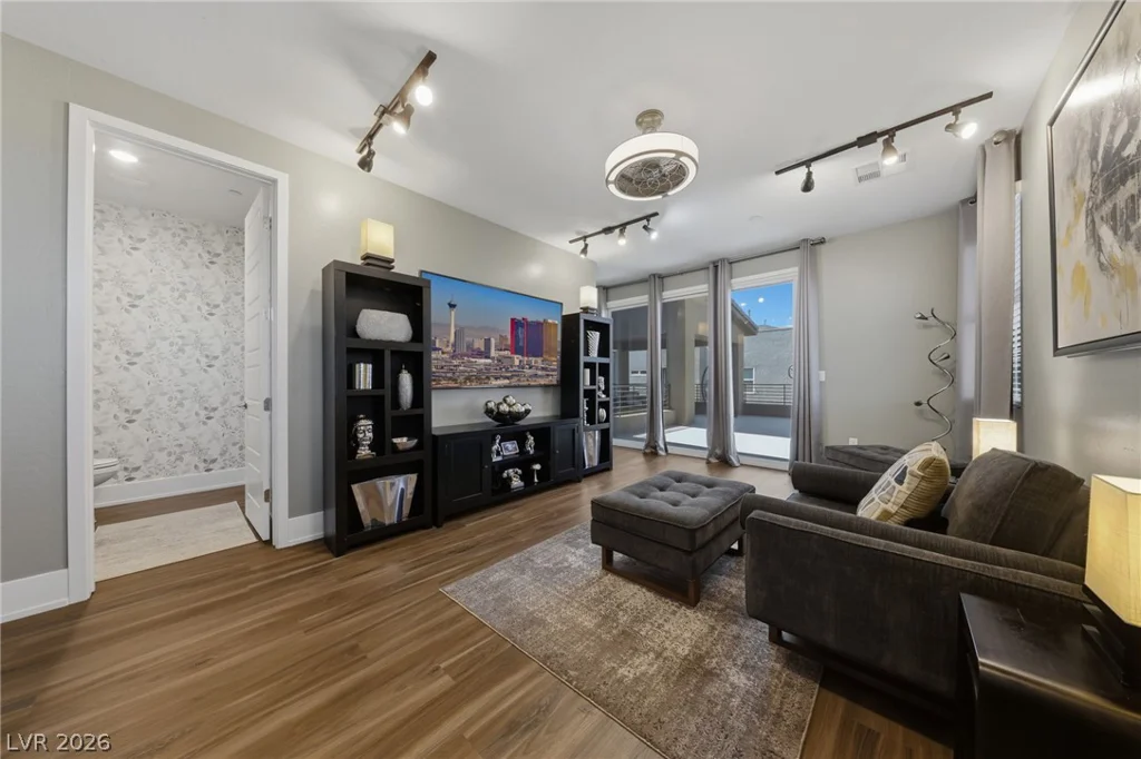 302 Shaded Canyon, Henderson, NV 89012