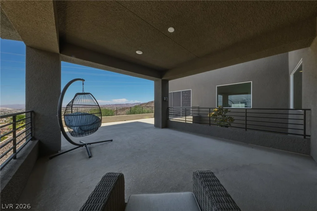 302 Shaded Canyon, Henderson, NV 89012