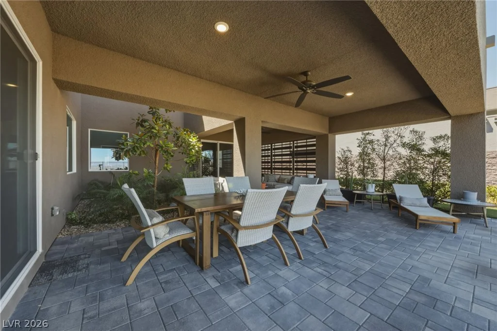302 Shaded Canyon, Henderson, NV 89012