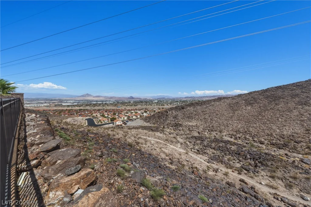 302 Shaded Canyon, Henderson, NV 89012