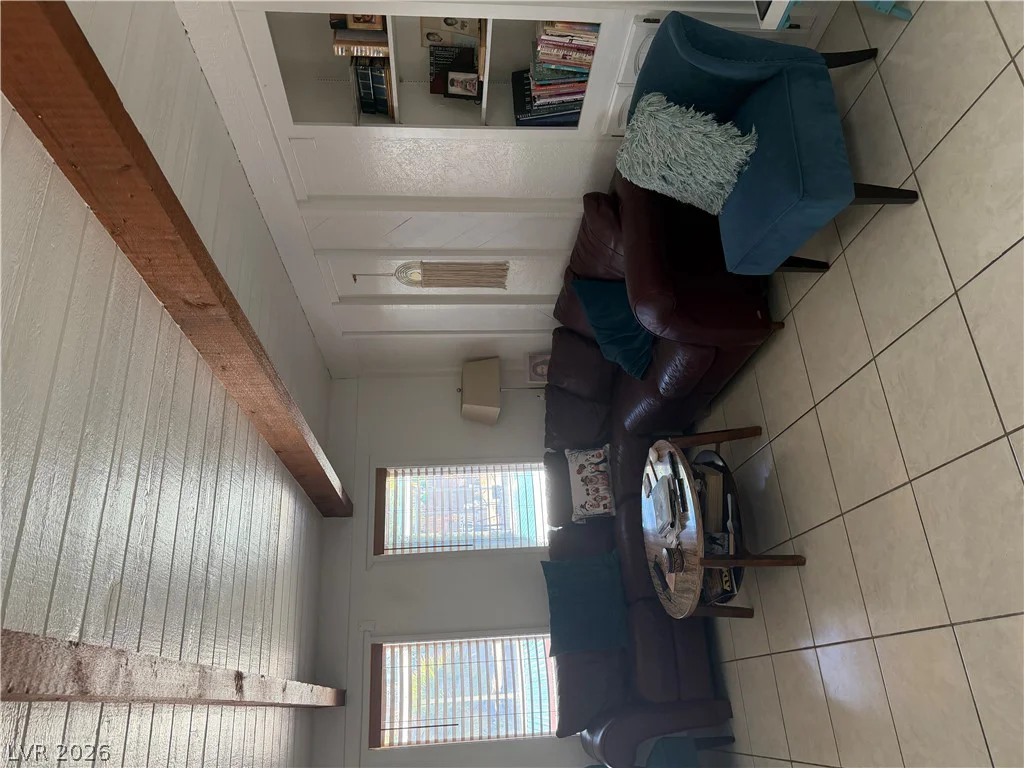 1567 Shadow Mountain, Las Vegas, NV 89108