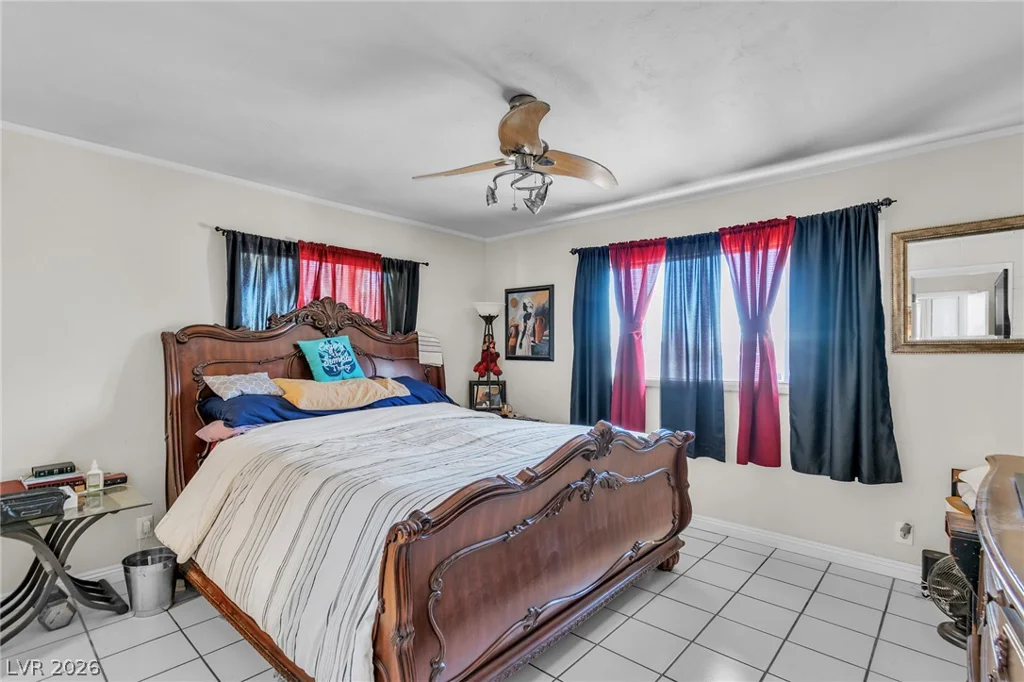 1567 Shadow Mountain, Las Vegas, NV 89108