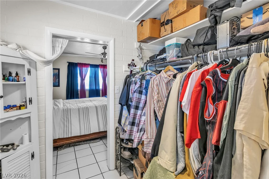 1567 Shadow Mountain, Las Vegas, NV 89108