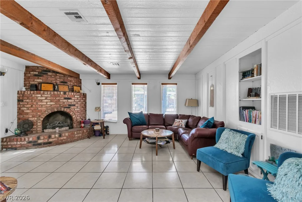 1567 Shadow Mountain, Las Vegas, NV 89108