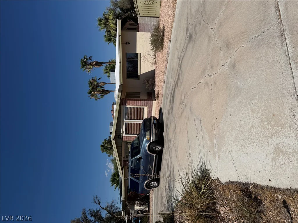 1567 Shadow Mountain, Las Vegas, NV 89108