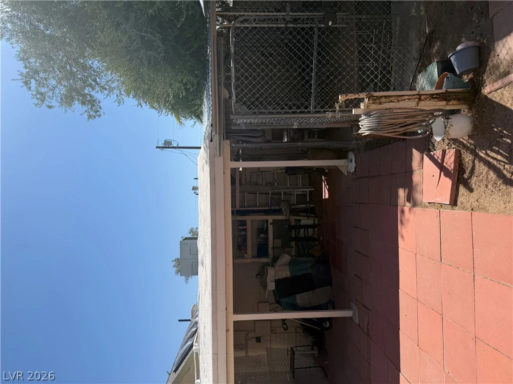 1567 Shadow Mountain, Las Vegas, NV 89108
