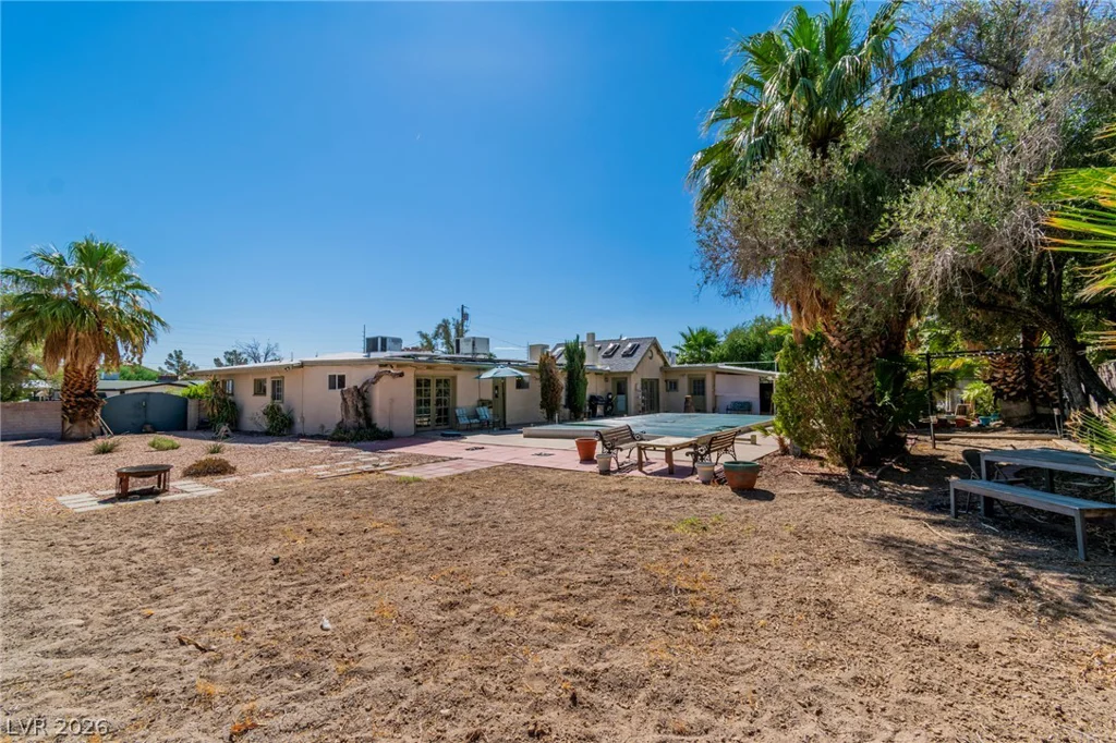 1567 Shadow Mountain, Las Vegas, NV 89108