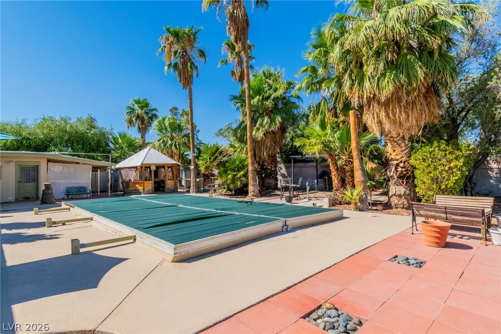 1567 Shadow Mountain, Las Vegas, NV 89108