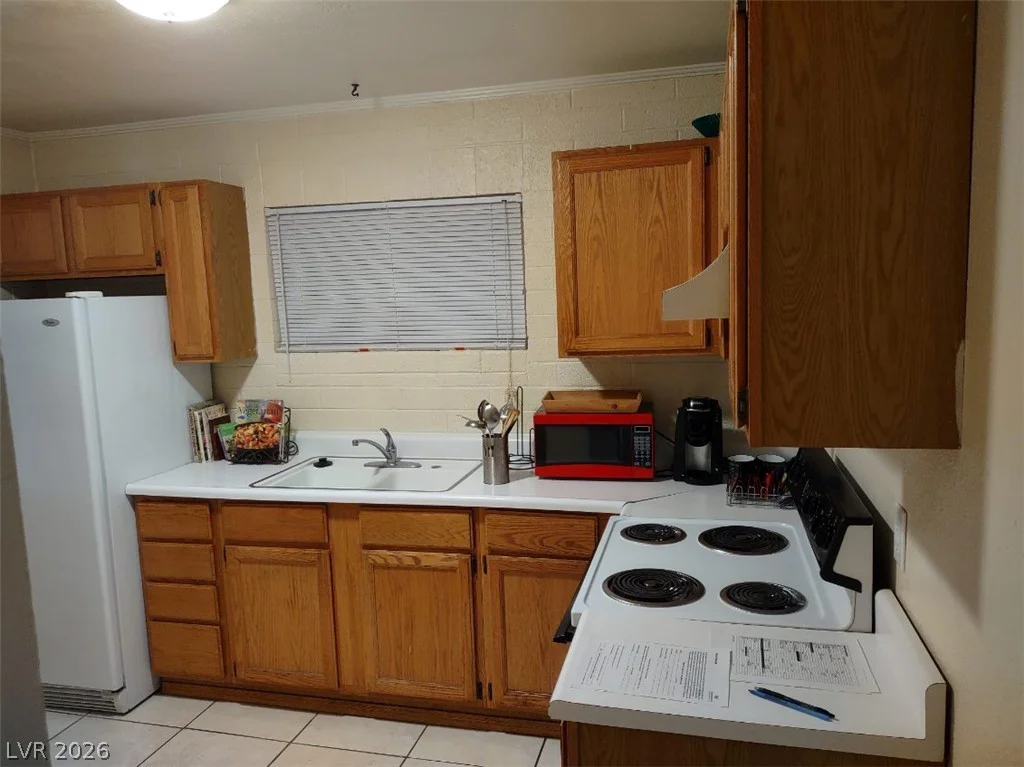 1567 Shadow Mountain, Las Vegas, NV 89108