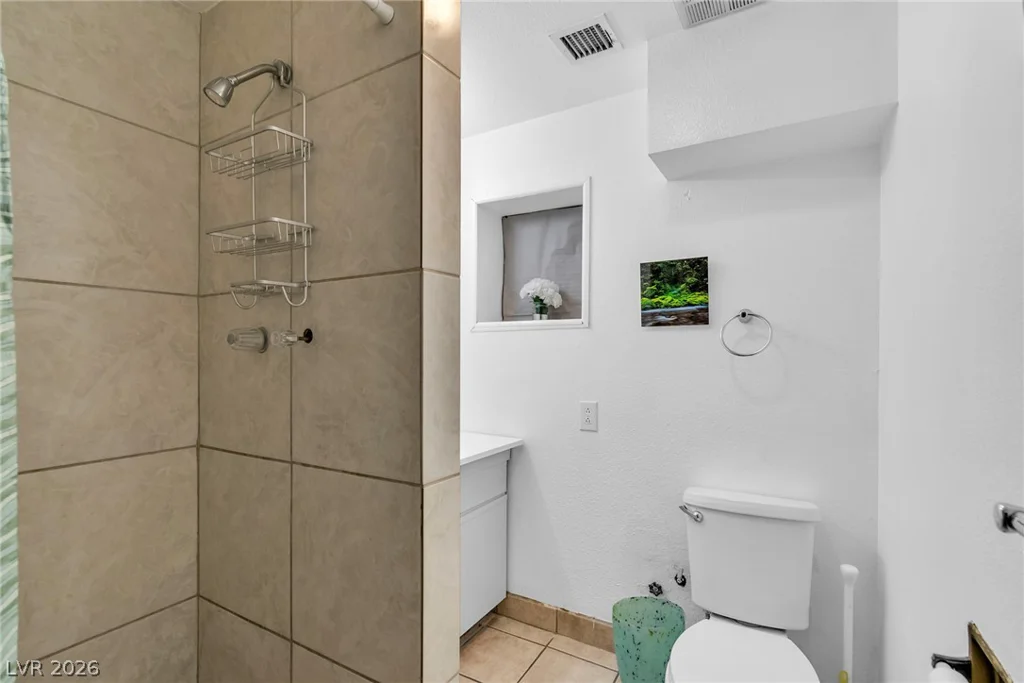 1567 Shadow Mountain, Las Vegas, NV 89108