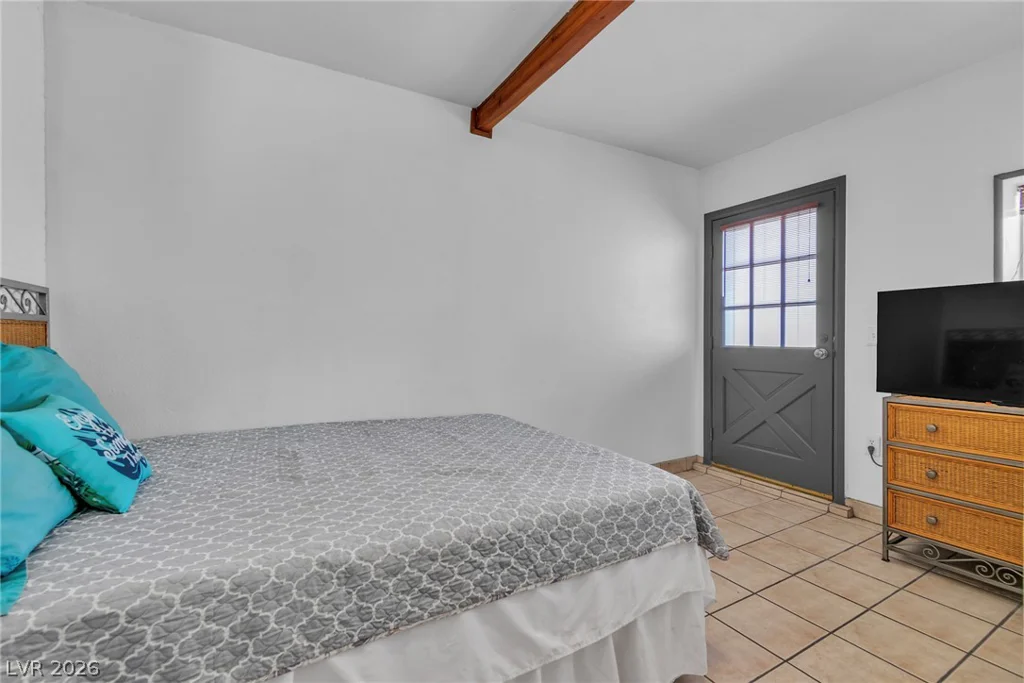1567 Shadow Mountain, Las Vegas, NV 89108
