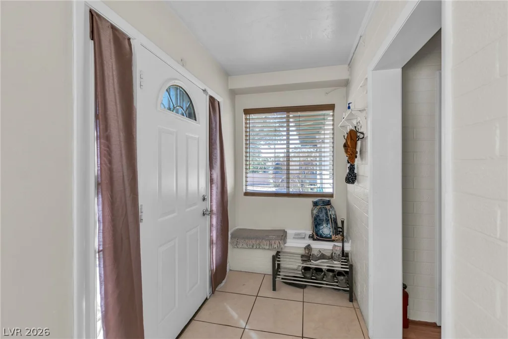 1567 Shadow Mountain, Las Vegas, NV 89108