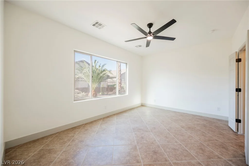 6067 Falconer, Las Vegas, NV 89122