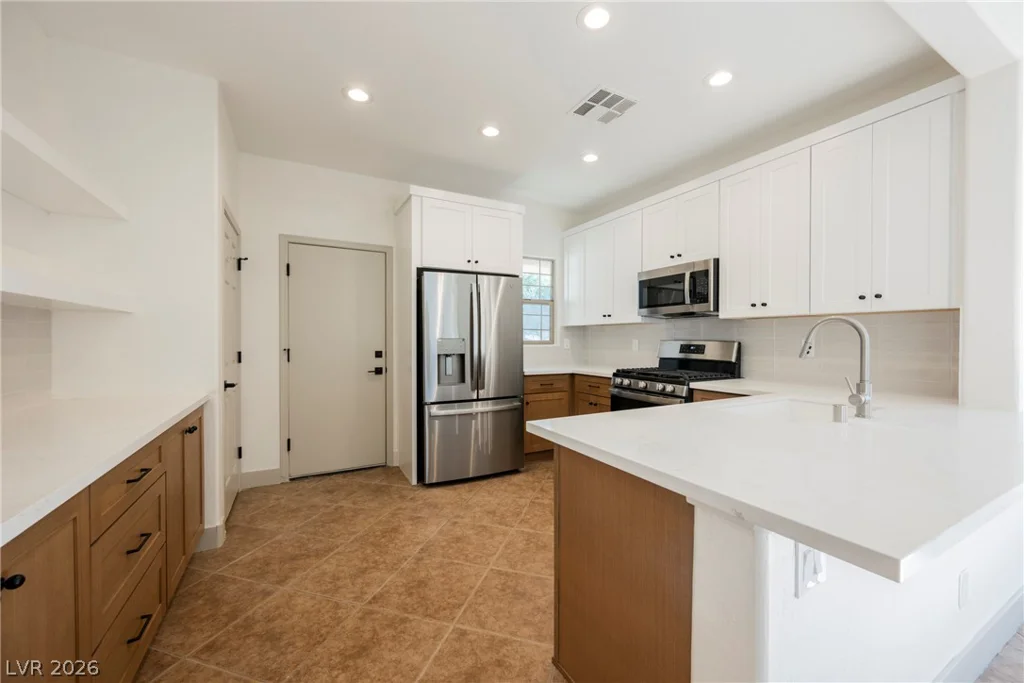 6067 Falconer, Las Vegas, NV 89122