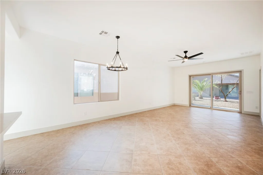 6067 Falconer, Las Vegas, NV 89122