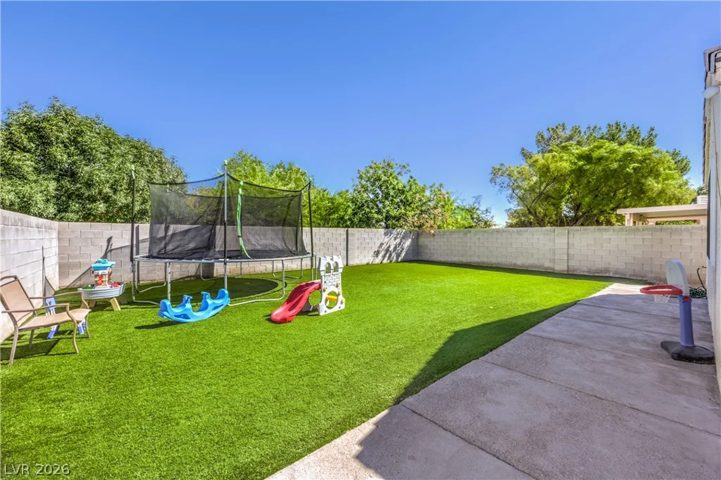 5528 Raven Creek, Las Vegas, NV 89130